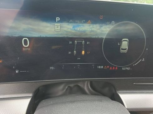 Used 2023 Kia Sportage SX FWD image 13