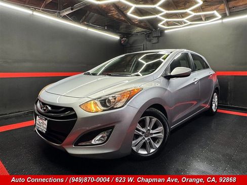 Used 2013 Hyundai Elantra GT image 2
