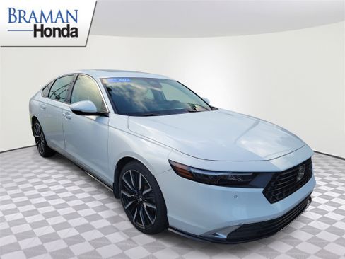 Certified 2023 Honda Accord Touring image 2