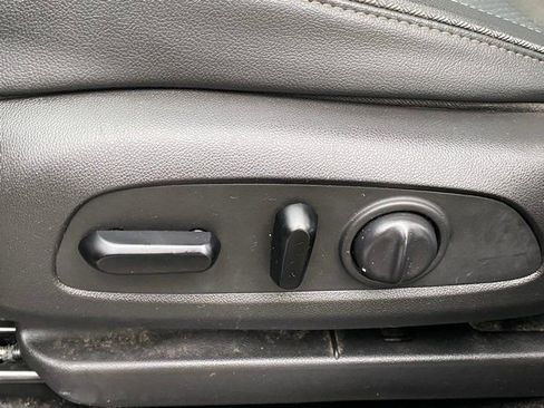 Used 2021 Buick Encore GX Preferred w/ Cold Weather Comfort Package image 18