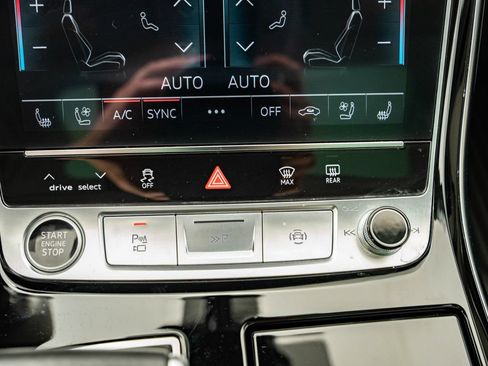 Certified 2025 Audi A8 L 3.0T w/ Executive Package AWD/4WD image 37