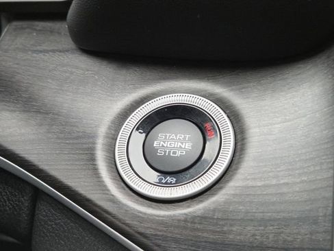 Used 2022 Jeep Grand Cherokee L Limited image 16