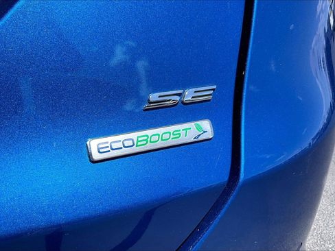 Used 2017 Ford Fusion SE w/ Fusion SE Technology Package FWD image 23