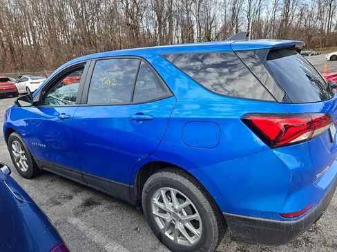 Used 2024 Chevrolet Equinox LS w/ LS Convenience Package image 5