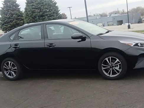 Certified 2024 Kia Forte LXS w/ LXS Technology Package image 4