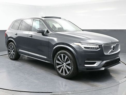 Used 2021 Volvo XC90 T8 Inscription w/ Protection Package Premier image 3
