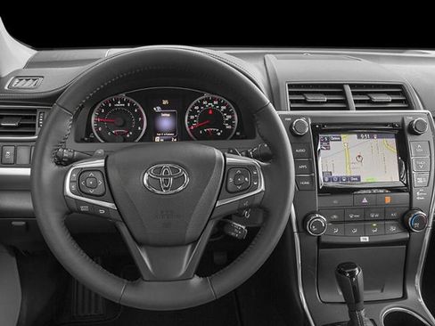 Used 2017 Toyota Camry LE FWD image 22