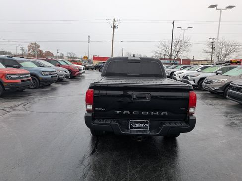 Used 2021 Toyota Tacoma SR5 image 9