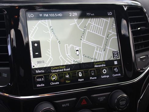 Used 2022 Jeep Grand Cherokee Limited AWD/4WD image 18