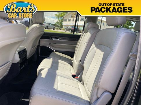 Used 2022 Jeep Wagoneer Series II w/ Premium Group I AWD/4WD image 23