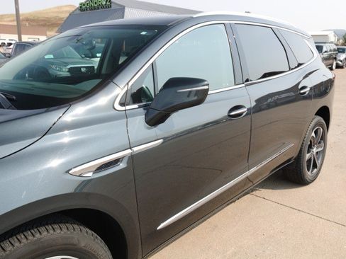 Used 2019 Buick Enclave Essence AWD/4WD image 7