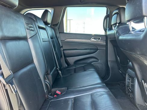 Used 2018 Jeep Grand Cherokee Limited AWD/4WD image 34
