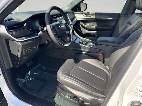 New 2026 Jeep Grand Cherokee Limited AWD/4WD image 31