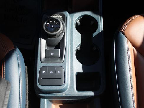 Used 2023 Ford Maverick Lariat w/ Lariat Luxury Package FWD image 32