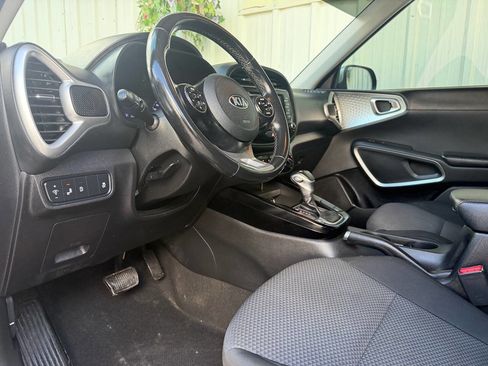 Used 2020 Kia Soul X-Line FWD image 6