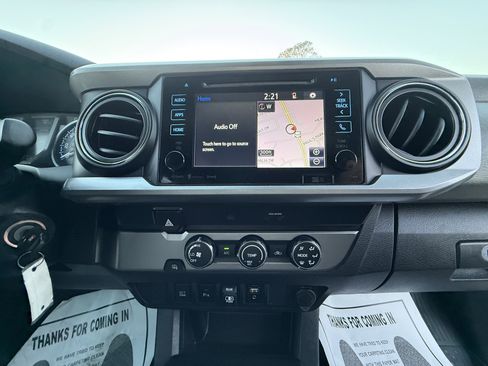 Used 2019 Toyota Tacoma SR5 image 19