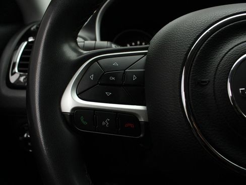 Used 2021 Jeep Compass Latitude AWD/4WD image 28