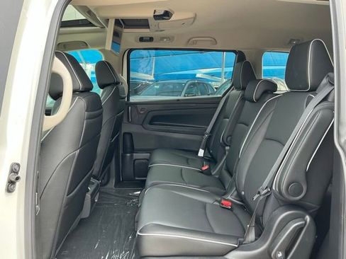 New 2026 Honda Odyssey Touring image 10