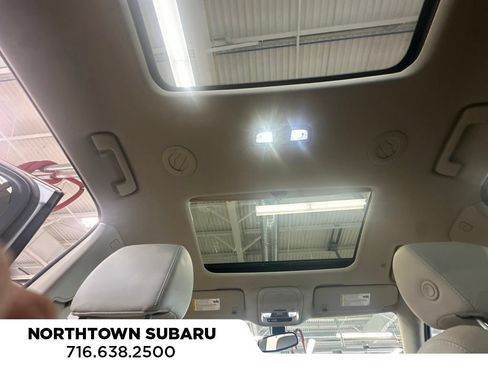 Used 2021 Buick Enclave Essence w/ Sound and Sites Package AWD/4WD image 17