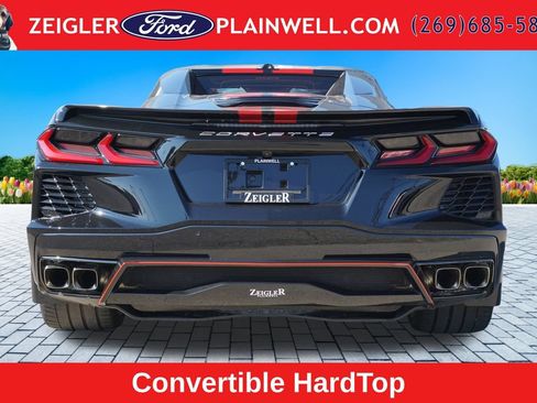 Used 2024 Chevrolet Corvette Stingray Premium Conv w/ Z51 Performance Package RWD image 4