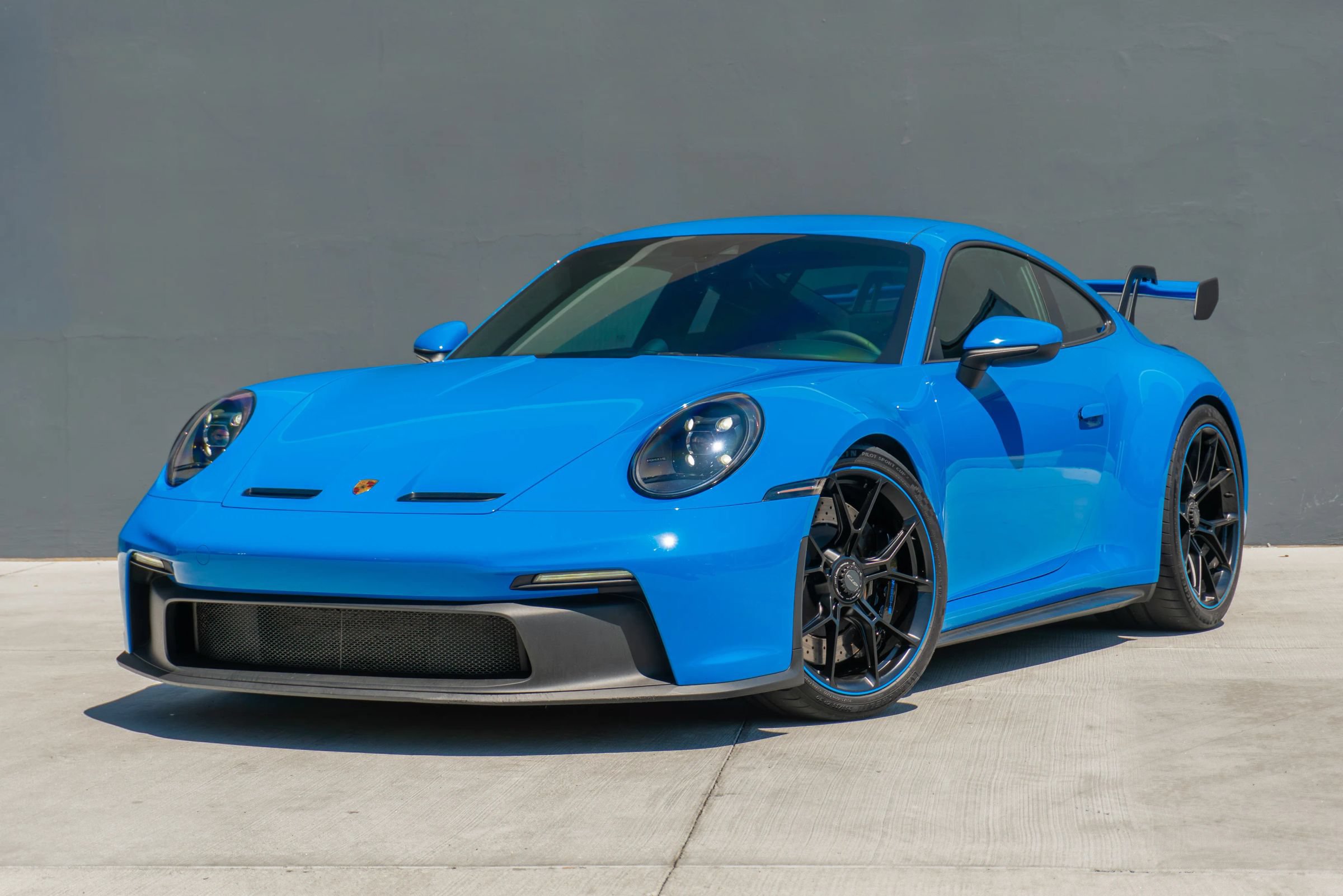 Used 2022 Porsche 911 GT3 RWD image 3