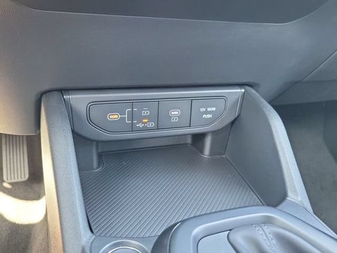 New 2026 Kia K4 FWD image 19