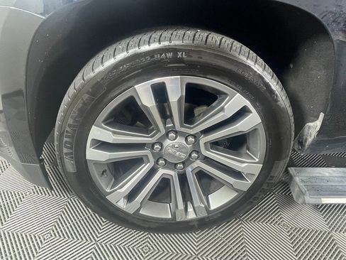 Used 2018 GMC Yukon XL Denali w/ Denali Ultimate Package image 12