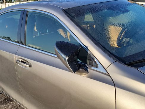 Used 2020 Lexus ES 350 w/ Premium Package image 11