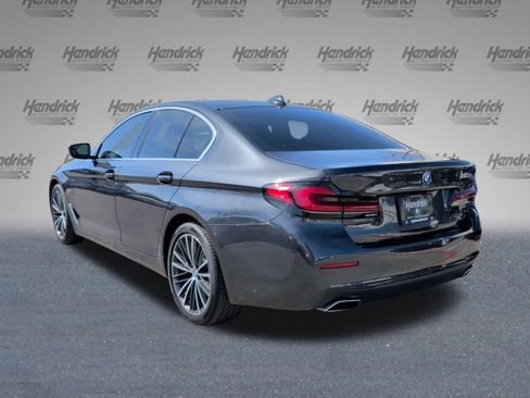 Certified 2023 BMW 530e w/ Premium Package image 9