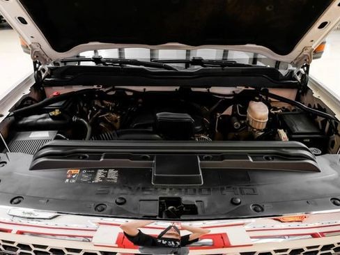 Used 2019 Chevrolet Silverado 2500 W/T AWD/4WD image 7