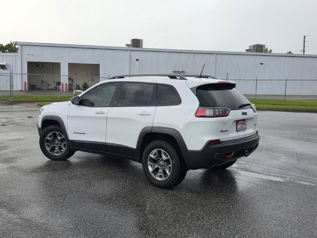 Used 2019 Jeep Cherokee Trailhawk AWD/4WD image 4