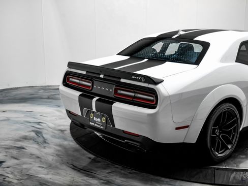 Used 2023 Dodge Challenger SRT Hellcat w/ Driver Convenience Group image 15