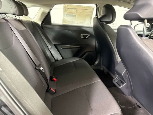 New 2026 Kia K4 LXS image 16