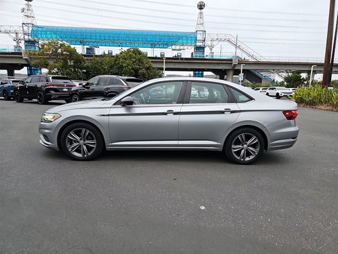 Used 2021 Volkswagen Jetta R-Line image 8