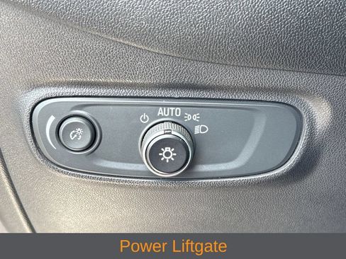 Used 2024 Chevrolet Equinox LT FWD image 6