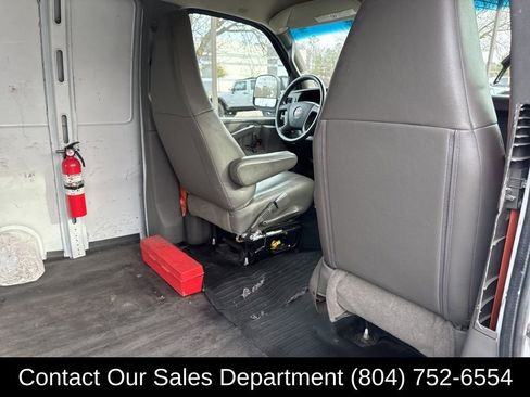 Used 2018 GMC Savana 3500 Work Van w/ Driver Convenience Package image 13