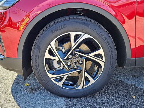 New 2026 Lincoln Nautilus Premier w/ Equipment Group 102A image 15