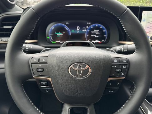 New 2026 Toyota Crown Platinum AWD/4WD image 25
