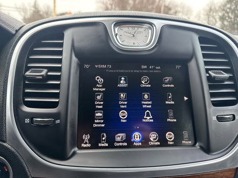 Used 2016 Chrysler 300 C Platinum w/ Safetytec Plus Group image 34