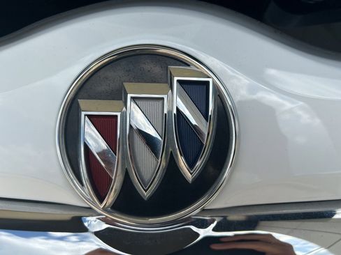 Used 2023 Buick Enclave Essence FWD image 26