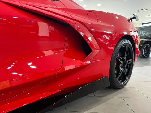 Used 2020 Chevrolet Corvette Stingray Preferred Cpe w/ 2LT Preferred Equipment Group RWD image 45