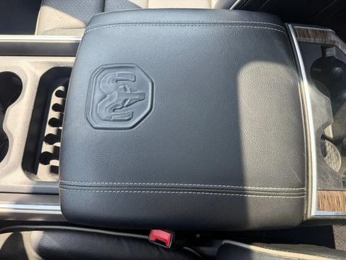 Used 2020 RAM 1500 Laramie AWD/4WD image 31