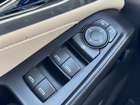 Used 2023 Chevrolet Traverse LS w/ Safety Package AWD/4WD image 39