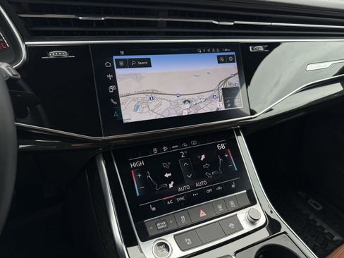 Used 2023 Audi Q7 2.0T Premium w/ Convenience Package image 21