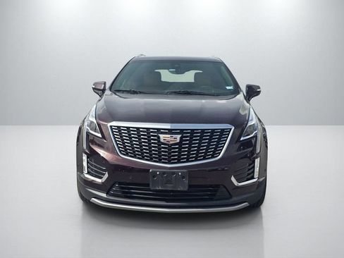 Used 2021 Cadillac XT5 Premium Luxury FWD image 2