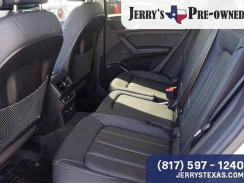 Used 2023 Audi Q5 2.0T Premium w/ Convenience Package image 21
