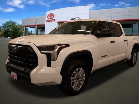 Certified 2025 Toyota Tundra SR5 AWD/4WD image 6