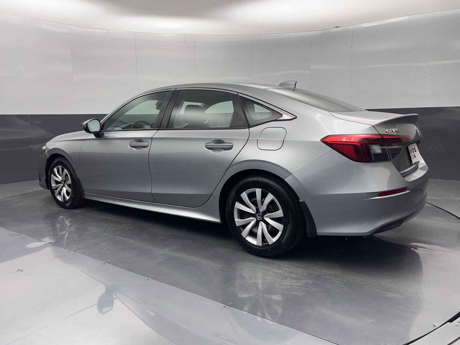 Used 2022 Honda Civic LX image 29