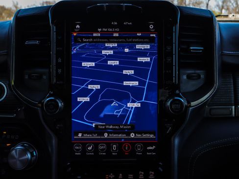 Used 2021 RAM 1500 Limited w/ Body Color Bumper Group image 8