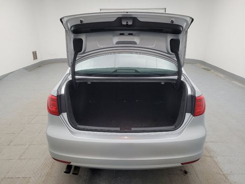 Used 2013 Volkswagen Jetta S image 29